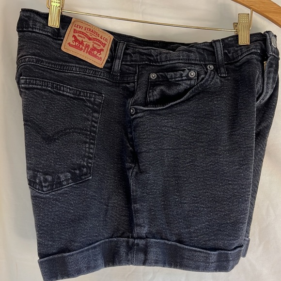 Levi’s Black Size 31 Red tag shorts - Picture 3 of 6